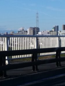 新葛飾橋から富士山